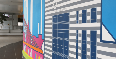 Świętujemy 50-lecie Wydziału Zarządzania Uniwersytetu Warszawskiego - odsłonięcie murala