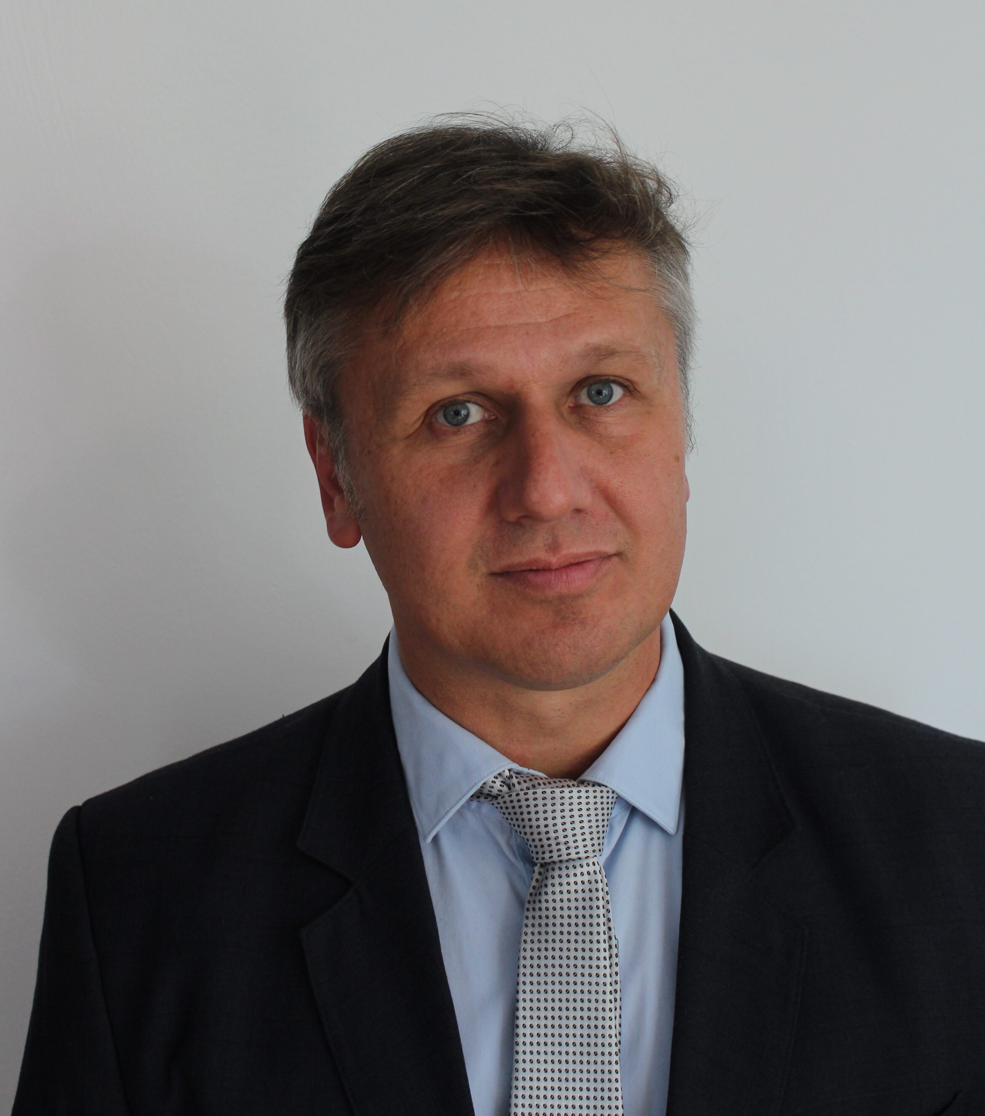 dr Tomasz Eisenbardt