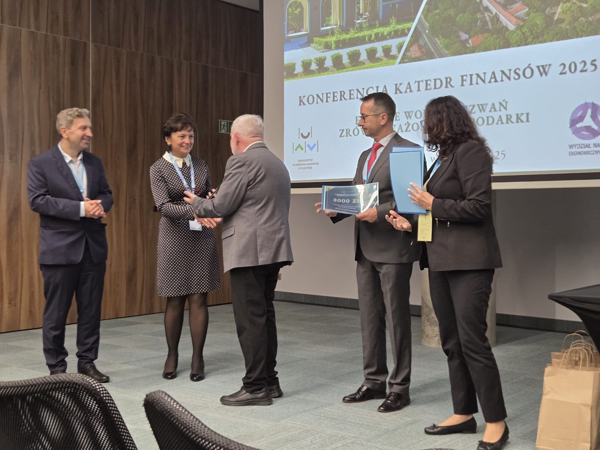 Prof. Renata Karkowska nagrodzona w konkursie BEST PAPER podczas Konferencji Katedr Finansów