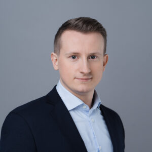 Dr Jacek Karasiński