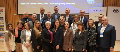 Gratulacje dla Absolwentów II edycji studiów z  Polityki klimatycznej