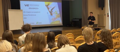 Wizyta w XV LO im. Narcyzy Żmichowskiej – rozmowy o studiach i przyszłości