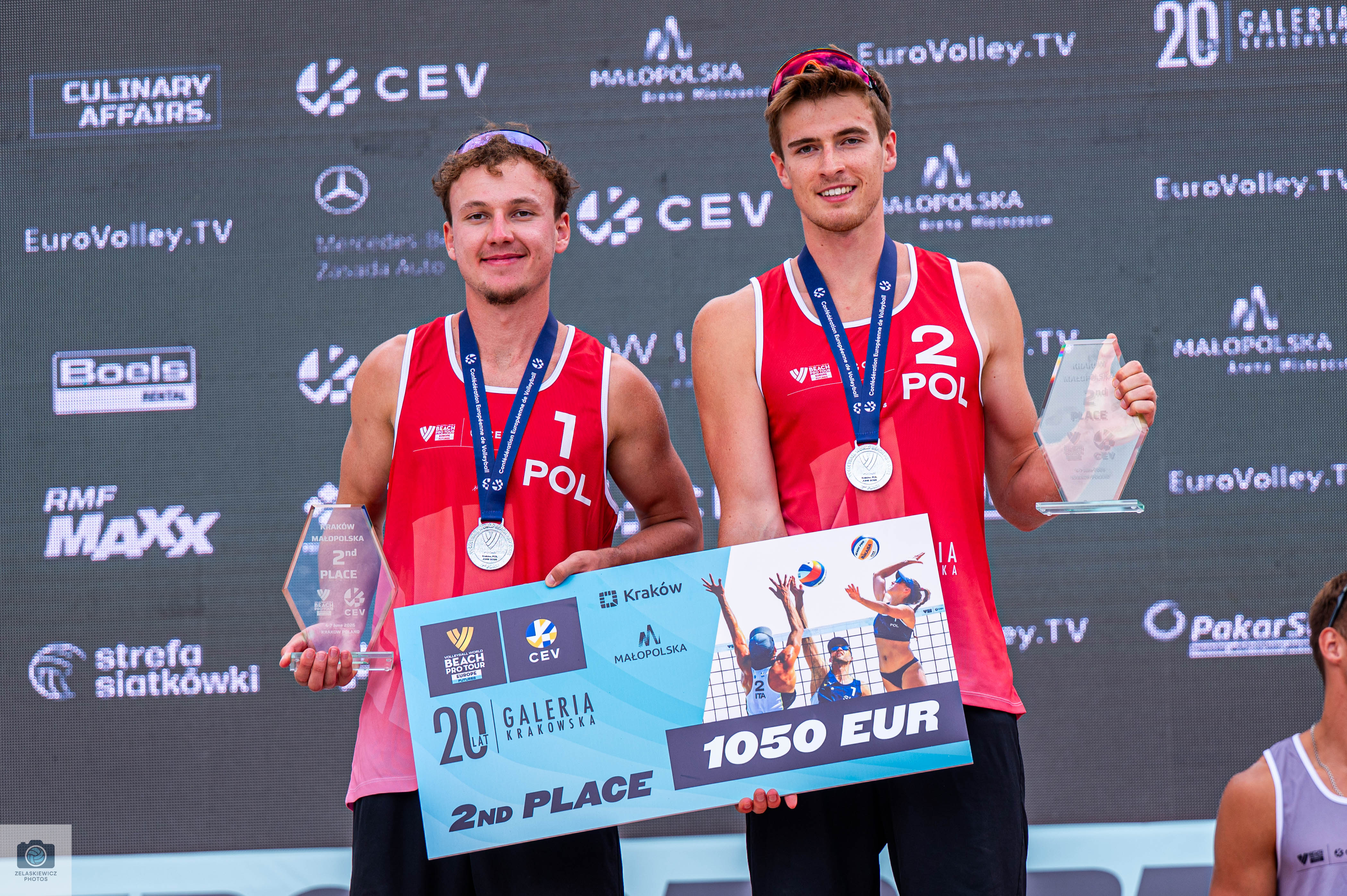 Student Wydziału Zarządzania UW ze srebrnym medalem Beach Pro Tour Futures Kraków Małopolska 2026